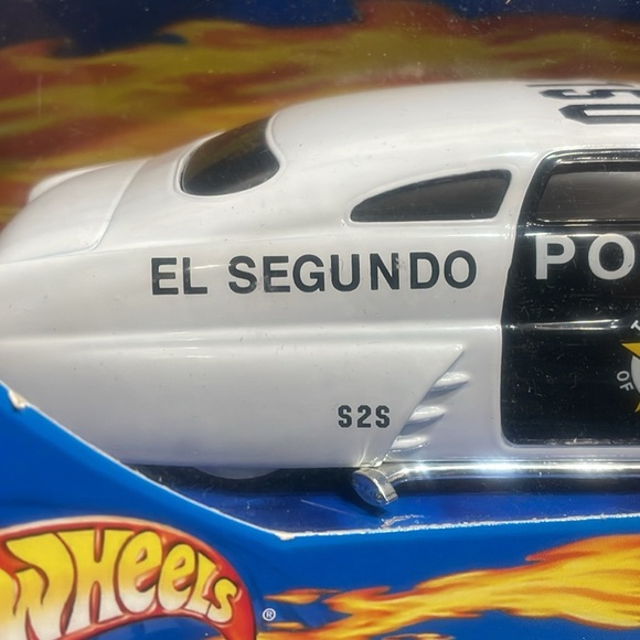 Hot Wheels - Picture 3 of 10